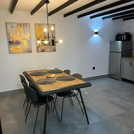 La Chimenea Apartment *
